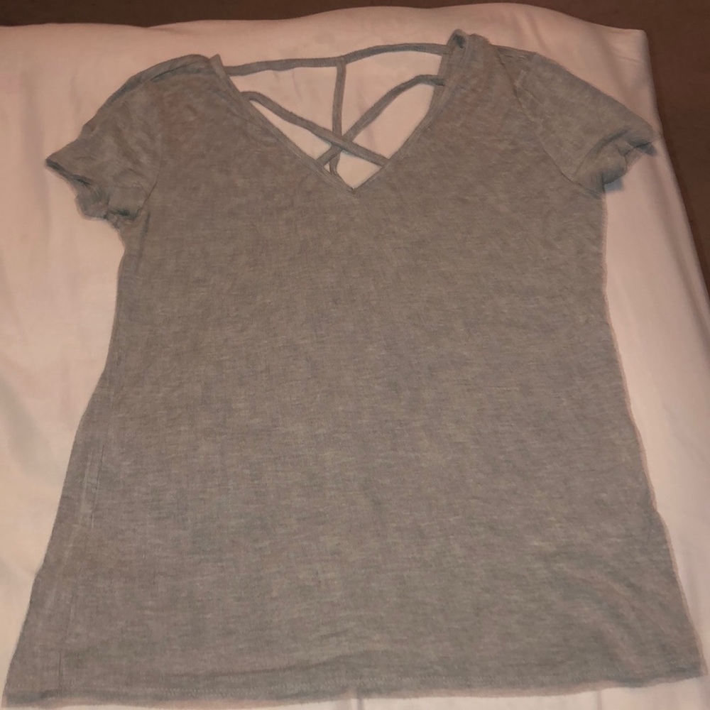 Grey t shirt w cross front